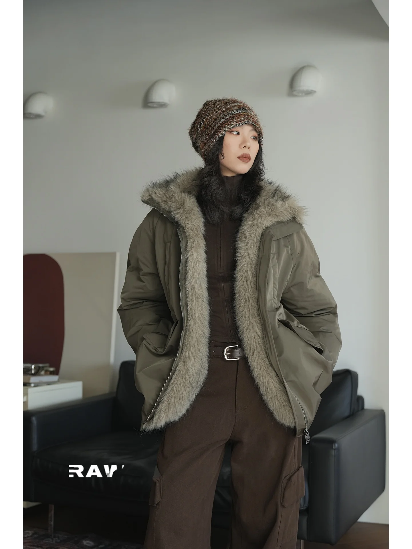 Eco-Friendly Fur Collar Parka down Jaet Simple Commute Sle Warmth Long Sve Mid-Length Zipper Closure Letter Pattern
Eco-Friendly Fur Collar Parka down Jaet Simple Commute Sle Warmth Long Sve Mid-Length Zipper Closure Letter Pattern