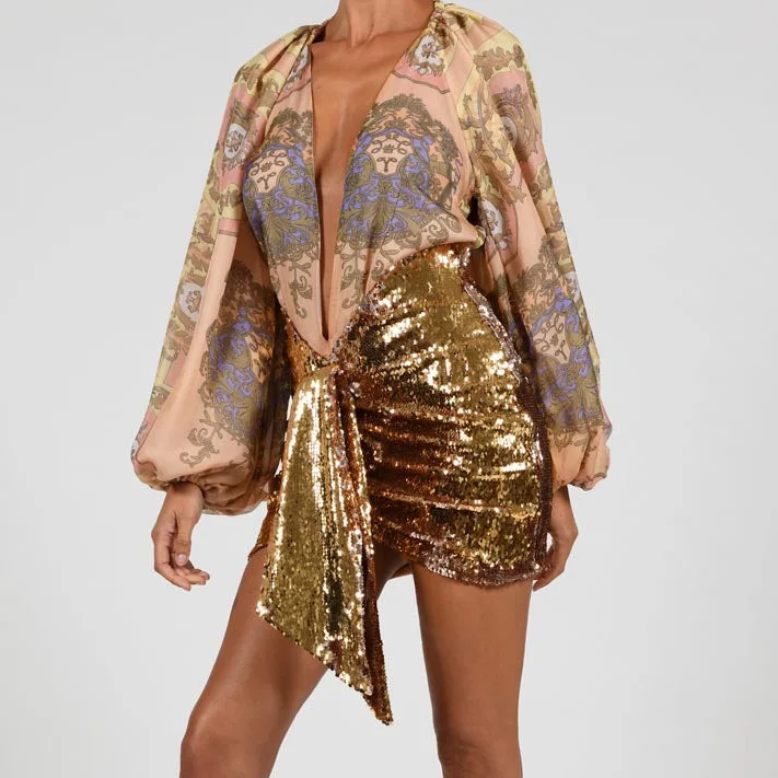 Gold sequined irregular Spice Girl skirt fashion simple versatile temperament luxury elegant resort style high-end dress
Gold sequined irregular Spice Girl skirt fashion simple versatile temperament luxury elegant resort style high-end dress