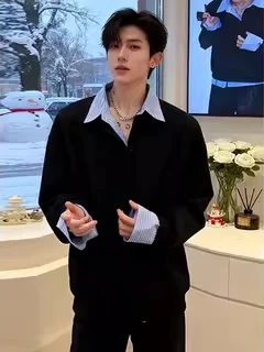 Bla irt Collar Long Sve V-Ne Hoodie Men's Spring College Sle Inner Wear Base irt Youth Faion Stand Fit
Bla irt Collar Long Sve V-Ne Hoodie Men's Spring College Sle Inner Wear Base irt Youth Faion Stand Fit
