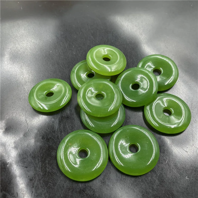 Natural 100% real green jasper carve 30mm safety button pendant Bless peace necklace jewellery fashion for women men lucky gifts
Natural 100% real green jasper carve 30mm safety button pendant Bless peace necklace jewellery fashion for women men lucky gifts