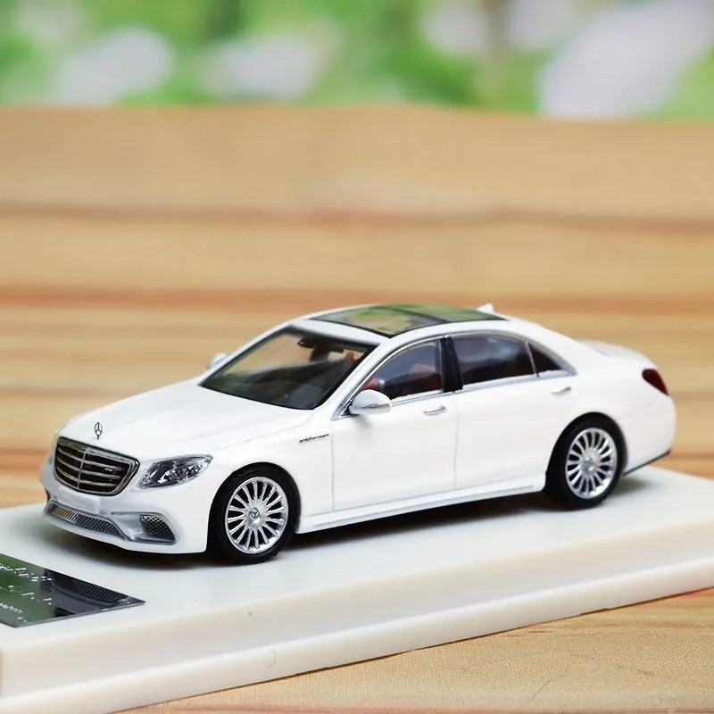 Коллекционные украшения из сплава для модели автомобиля в масштабе 1/64 S65 W222
Коллекционные украшения из сплава для модели автомобиля в масштабе 1/64 S65 W222