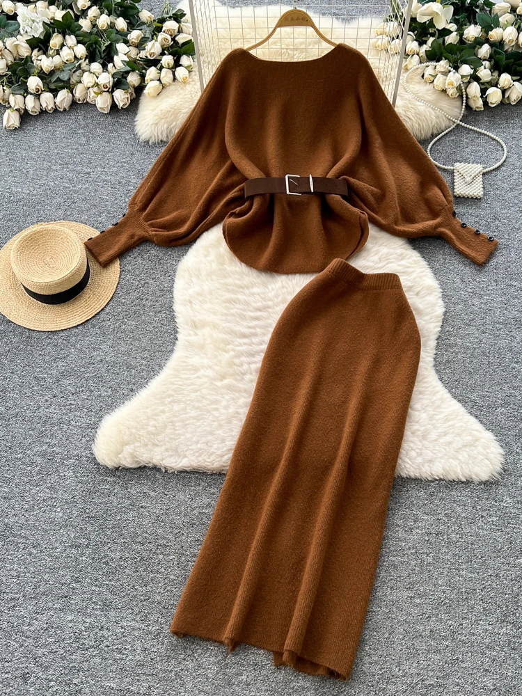 Casual Loose O-neck Solid Full Bat Sleeve Belt Knit Pullover Sweater+Elastic Waist Maxi Skirt Two Piece Set Women's Winter Suit
Casual Loose O-neck Solid Full Bat Sleeve Belt Knit Pullover Sweater+Elastic Waist Maxi Skirt Two Piece Set Women's Winter Suit