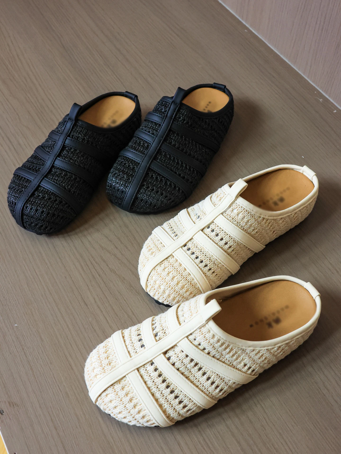 Women's Outdoor Slip-On Slippers Flat Bottom Pregnant Women Summer Casual Slipper Comfortable Flat Heel Head Covered Sandals
Women's Outdoor Slip-On Slippers Flat Bottom Pregnant Women Summer Casual Slipper Comfortable Flat Heel Head Covered Sandals