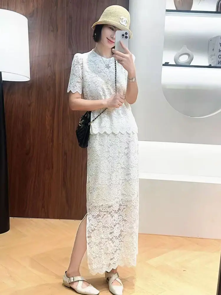 Elegant Lace Hollow Short Sleeve Top And Midi Skirt Two-Piece Set Women's Summer New Loose Suit High Waist Linen Breathable
Elegant Lace Hollow Short Sleeve Top And Midi Skirt Two-Piece Set Women's Summer New Loose Suit High Waist Linen Breathable