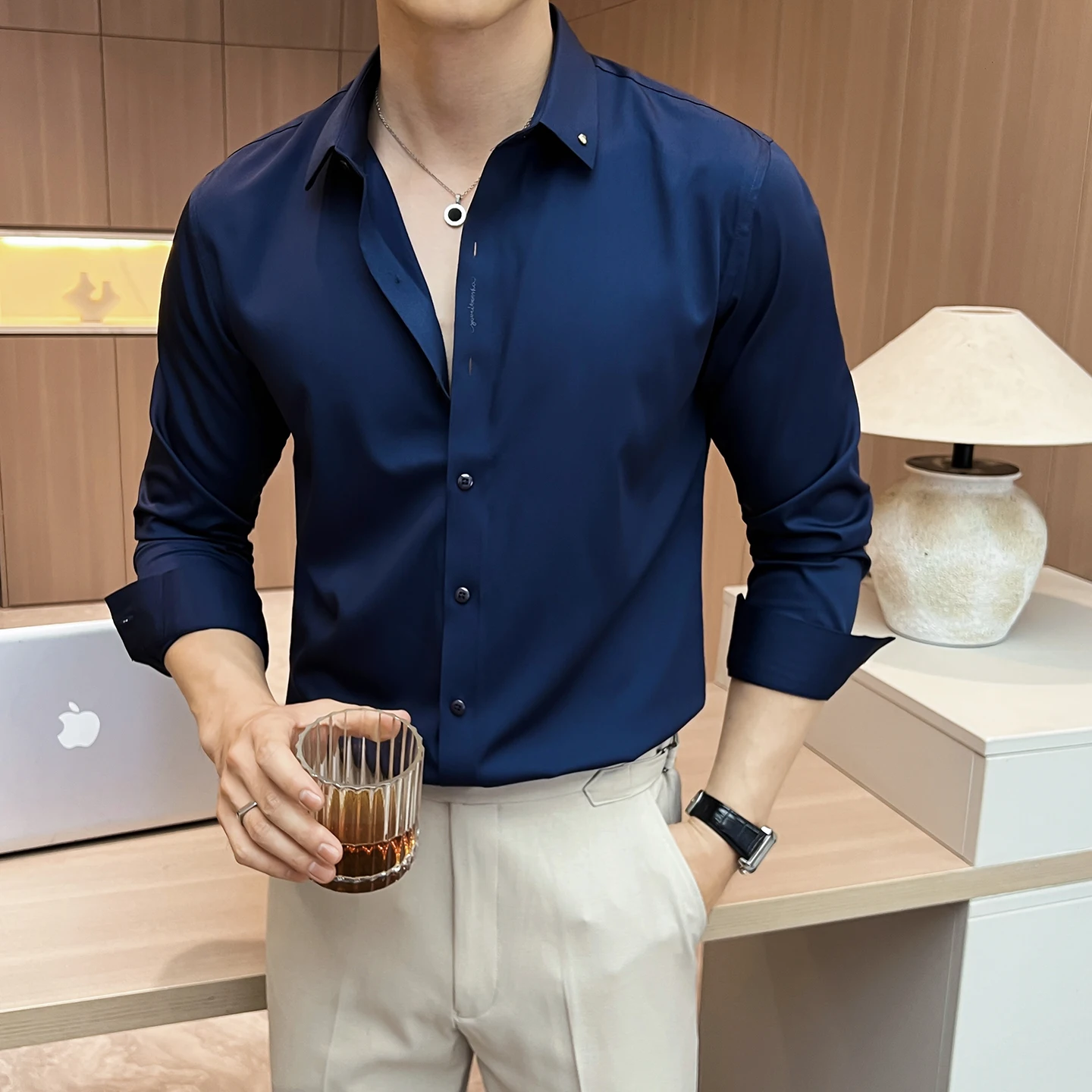 2025 Autumn New Arrival Men's Casual Long - Sleeve Shirt: Embroidered, Seamless, Solid - Color Design M-4XL
2025 Autumn New Arrival Men's Casual Long - Sleeve Shirt: Embroidered, Seamless, Solid - Color Design M-4XL