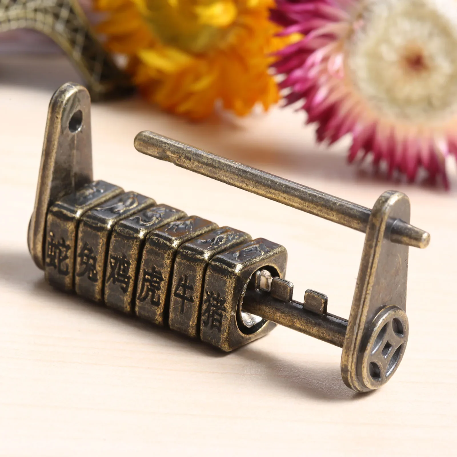Zinc Alloy Chinese Old Vintage Keyed Password Retro Combination Padlock Jewelry Box Lock Furniture Door Decor Antique Bronze
Zinc Alloy Chinese Old Vintage Keyed Password Retro Combination Padlock Jewelry Box Lock Furniture Door Decor Antique Bronze