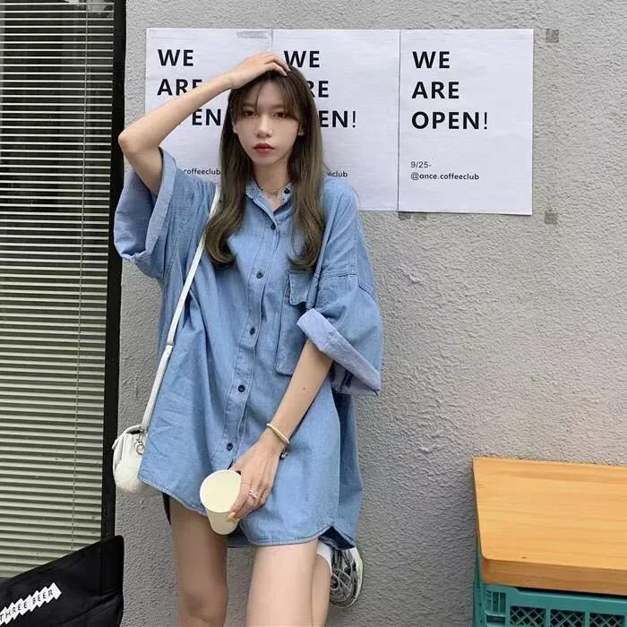 SuperAen 2025 New Denim Shirt Jacket Women's Korean Loose Medium and Long Retro Short-sleeved Top Shirt
SuperAen 2025 New Denim Shirt Jacket Women's Korean Loose Medium and Long Retro Short-sleeved Top Shirt