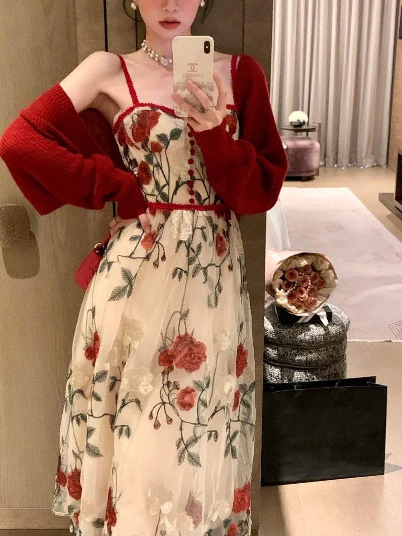 Sweet Hot Girl Suit Women's Autumn Red Long-sleeved Cardigan Embroidery Floral Strap Dress Two-piece Set Fashion Female Clothes
Sweet Hot Girl Suit Women's Autumn Red Long-sleeved Cardigan Embroidery Floral Strap Dress Two-piece Set Fashion Female Clothes
