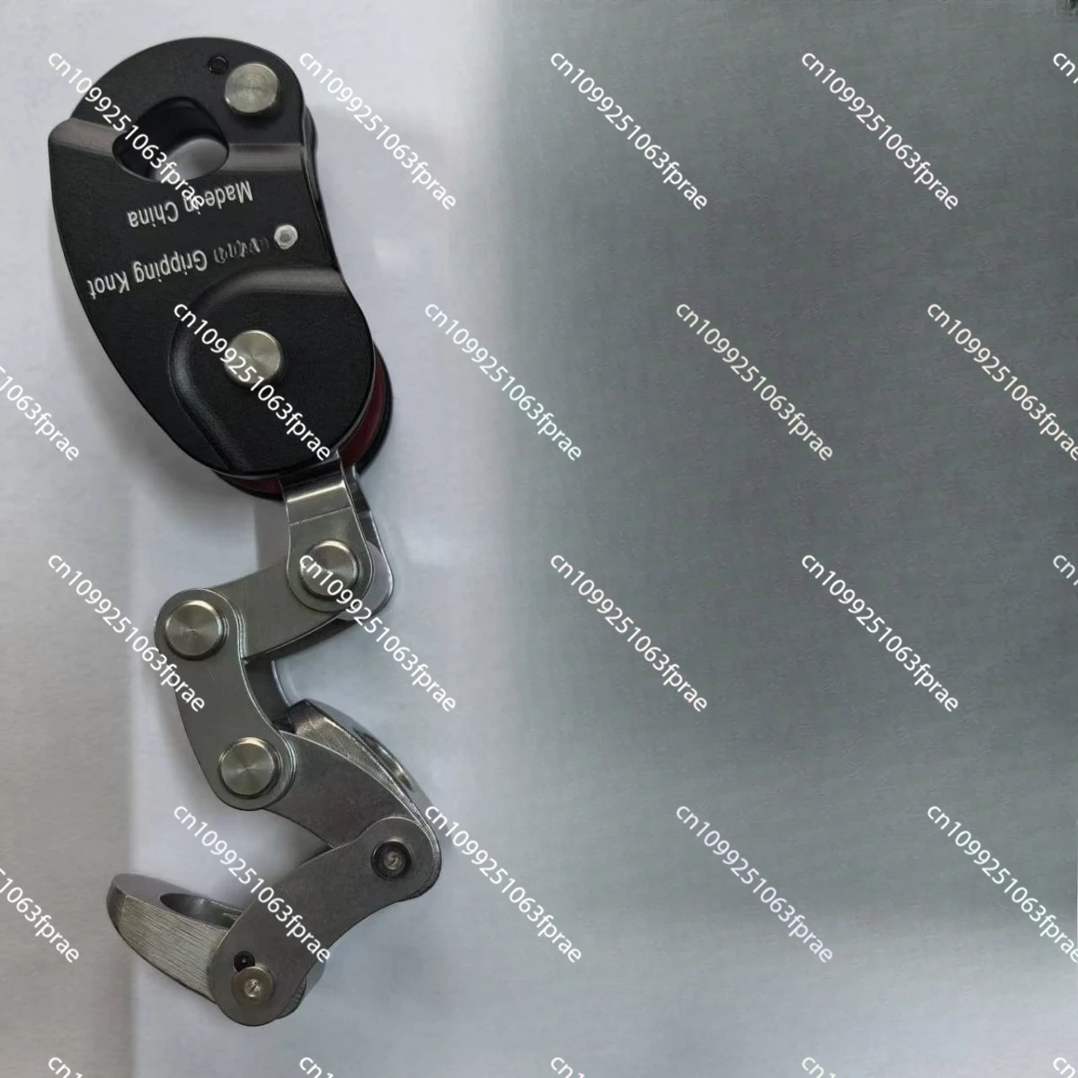 Tree Climbing Machinery Grasping Knots, Aerial Work Air Conditioning Safety Lifting Labor-saving Artifact Pulley
Tree Climbing Machinery Grasping Knots, Aerial Work Air Conditioning Safety Lifting Labor-saving Artifact Pulley
