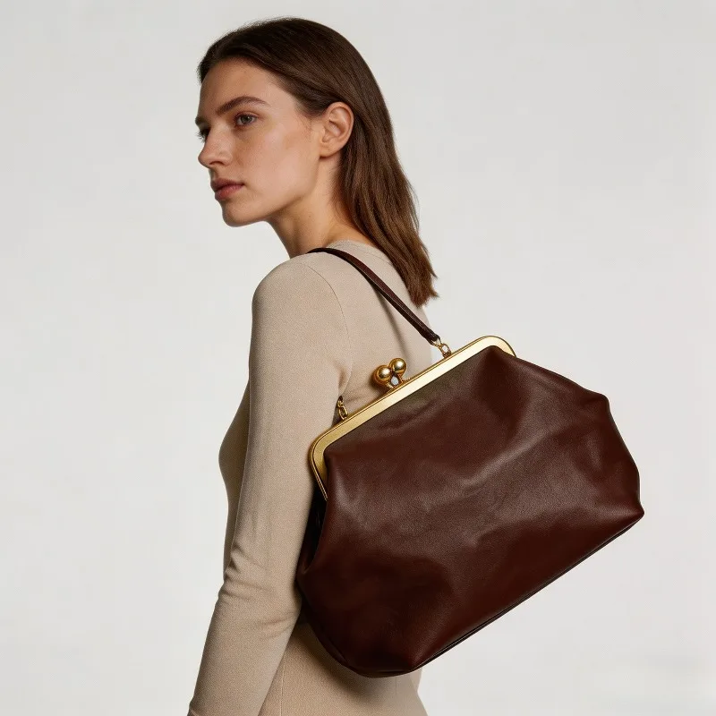 2026 New Shell Clutch Clip Bags For Women Luxury Designer Handbag Frame Purses In Fashion Lady Large Evening Shoulder
2026 New Shell Clutch Clip Bags For Women Luxury Designer Handbag Frame Purses In Fashion Lady Large Evening Shoulder