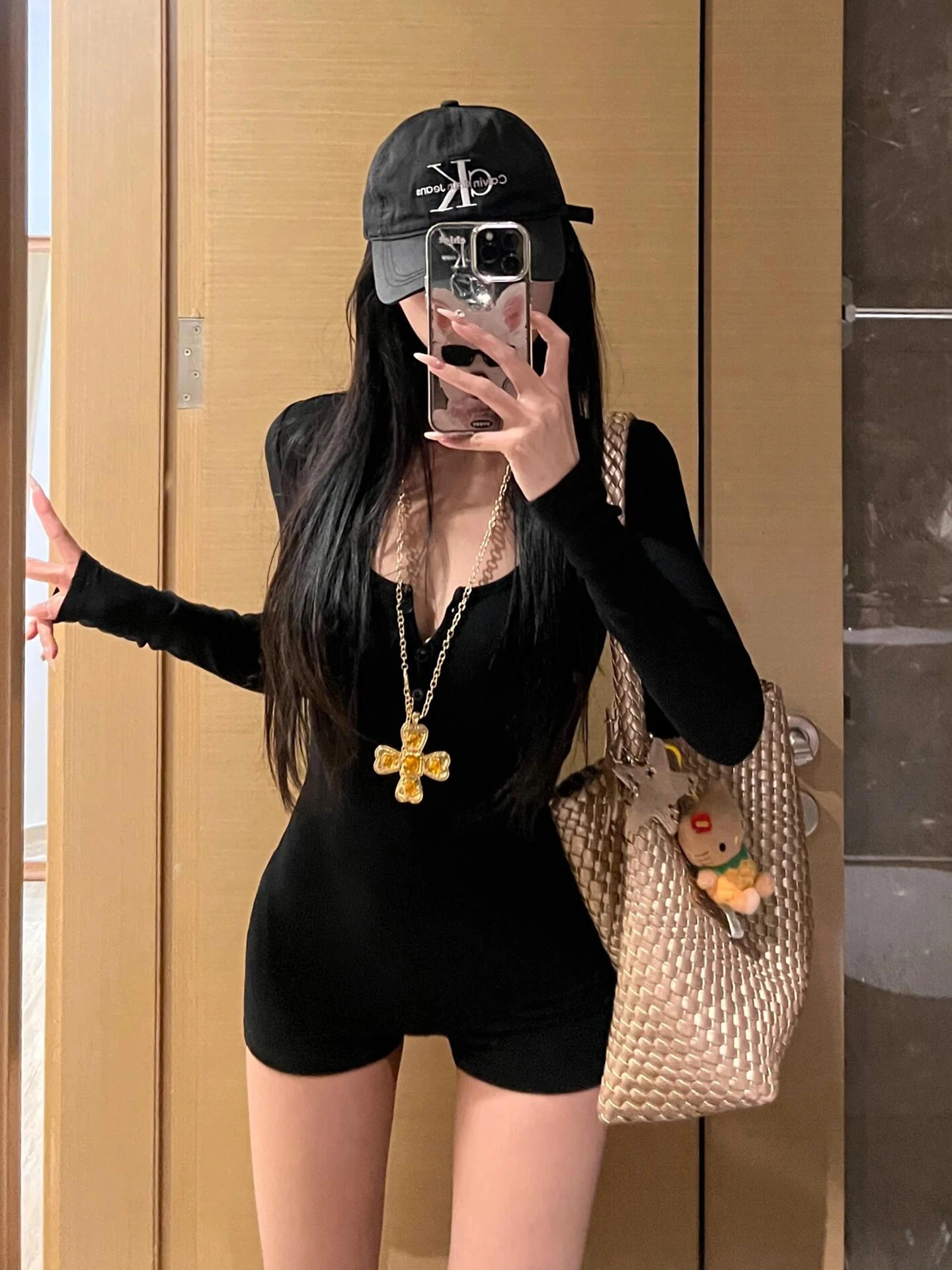 Bla High-Waist Slim-Fit Long-Sve Jumpsuit Women's Casual Pants Spring New Sle Commute Sle Button Detail Straight Tube
Bla High-Waist Slim-Fit Long-Sve Jumpsuit Women's Casual Pants Spring New Sle Commute Sle Button Detail Straight Tube