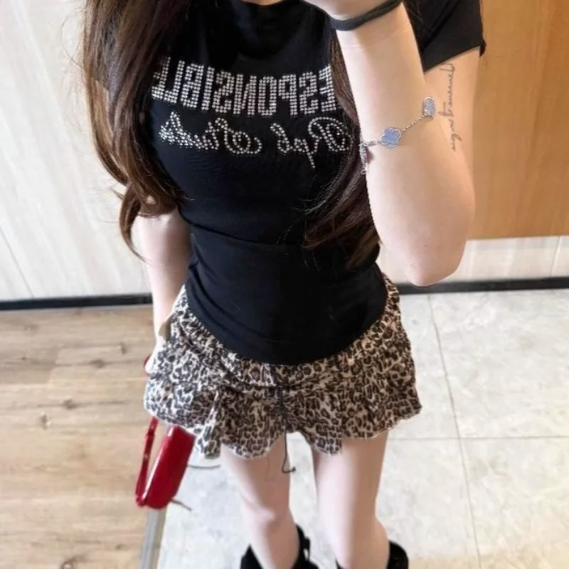 Y2k Aesthetic Leopard Vintage Grunge Skirts Harajuku Women Elastic Waist Cake Mini Streetwear A-line Ruffled Kawaii Mini Jupe
Y2k Aesthetic Leopard Vintage Grunge Skirts Harajuku Women Elastic Waist Cake Mini Streetwear A-line Ruffled Kawaii Mini Jupe