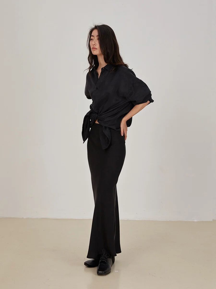 Sison Long Tailored Copper Ammonia Silk Half Skirt Elegant A-Line Fish Tail Silhouette Casual Wear mid Waist Design
Sison Long Tailored Copper Ammonia Silk Half Skirt Elegant A-Line Fish Tail Silhouette Casual Wear mid Waist Design