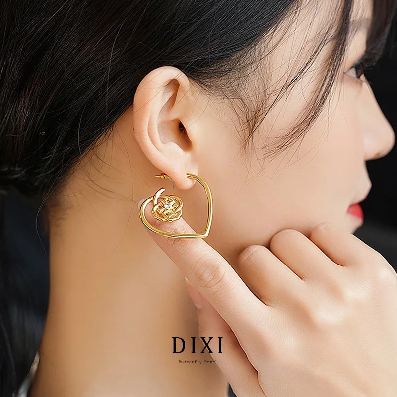 DAK2173 Брендовые оригинальные корейские модные серьги Dixi, простые вырезы любви, универсальные серьги с цветами и бриллиантами
DAK2173 Брендовые оригинальные корейские модные серьги Dixi, простые вырезы любви, универсальные серьги с цветами и бриллиантами