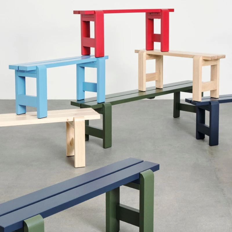 Outdoor color tables and chairs, solid wood benches, modern simplicity
Outdoor color tables and chairs, solid wood benches, modern simplicity