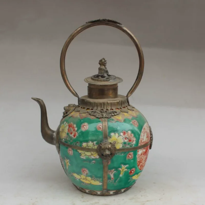Antique Copper Collection Tibetan silver Teapot Wine Pot Water Pot Cloisonne Enamel Ruyi Pot Folk Art Crafts
Antique Copper Collection Tibetan silver Teapot Wine Pot Water Pot Cloisonne Enamel Ruyi Pot Folk Art Crafts
