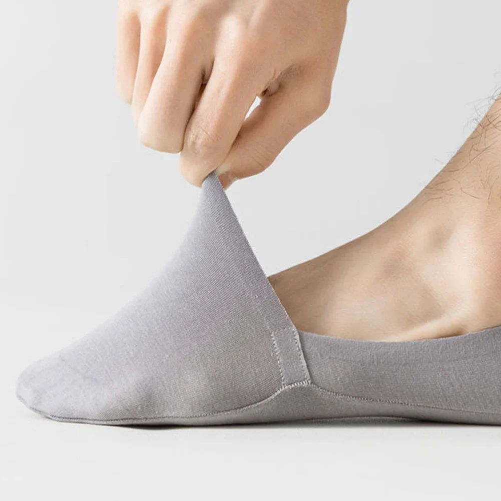 1 Pair Man Ice Silk Casual Business Invisible Boat Socks Silicone Anti Slip Comfortable Elastic Man Ankle Socks
1 Pair Man Ice Silk Casual Business Invisible Boat Socks Silicone Anti Slip Comfortable Elastic Man Ankle Socks