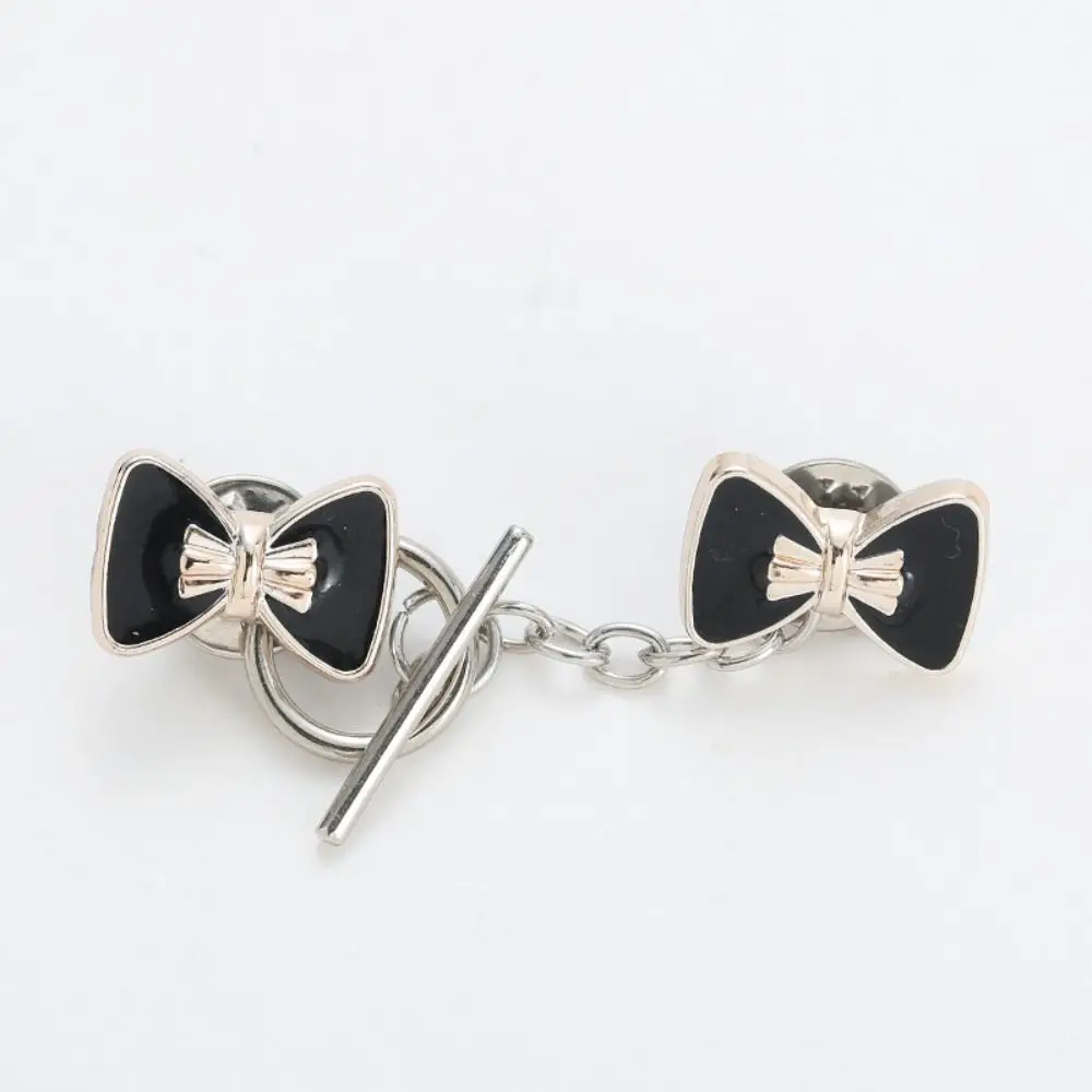 Rabbit Nail-Free Cardigan OT Buckle Bear Strawberry Camellia Anti-light Brooch Pearl Flower Close Neckline Decorative Brooch
Rabbit Nail-Free Cardigan OT Buckle Bear Strawberry Camellia Anti-light Brooch Pearl Flower Close Neckline Decorative Brooch