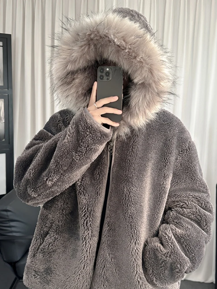 Мужская зимняя куртка в стиле ретро с капюшоном и воротником из овечьей шерсти, теплая хлопковая куртка свободного кроя, модное утепленное хлопковое пальто
Мужская зимняя куртка в стиле ретро с капюшоном и воротником из овечьей шерсти, теплая хлопковая куртка свободного кроя, модное утепленное хлопковое пальто