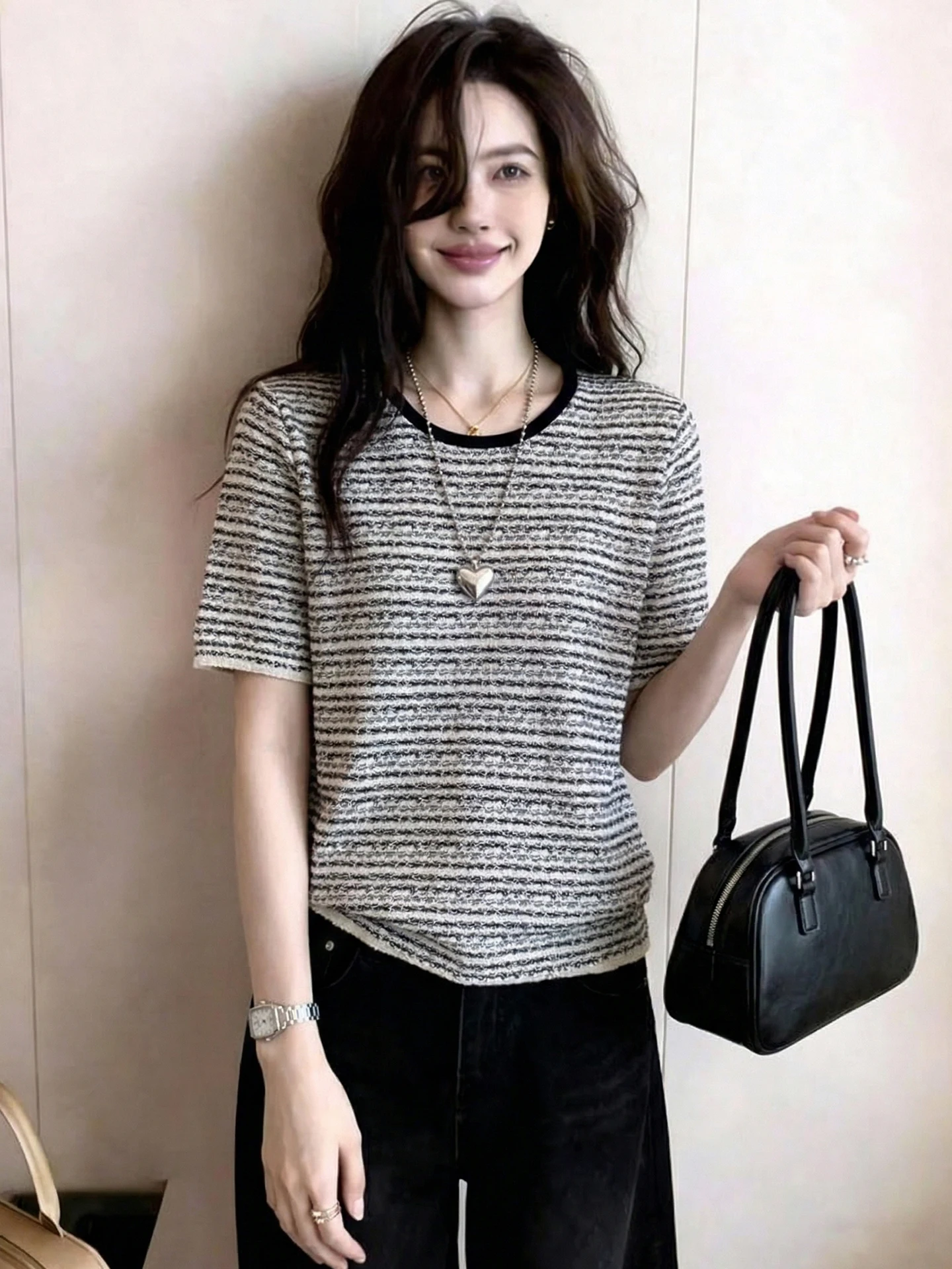 Retro Striped round Neck Short Sleeve Knitted T-Shirt Women's Unique Loose Fit Summer Fashion Top Casual Versatile Shirt
Retro Striped round Neck Short Sleeve Knitted T-Shirt Women's Unique Loose Fit Summer Fashion Top Casual Versatile Shirt