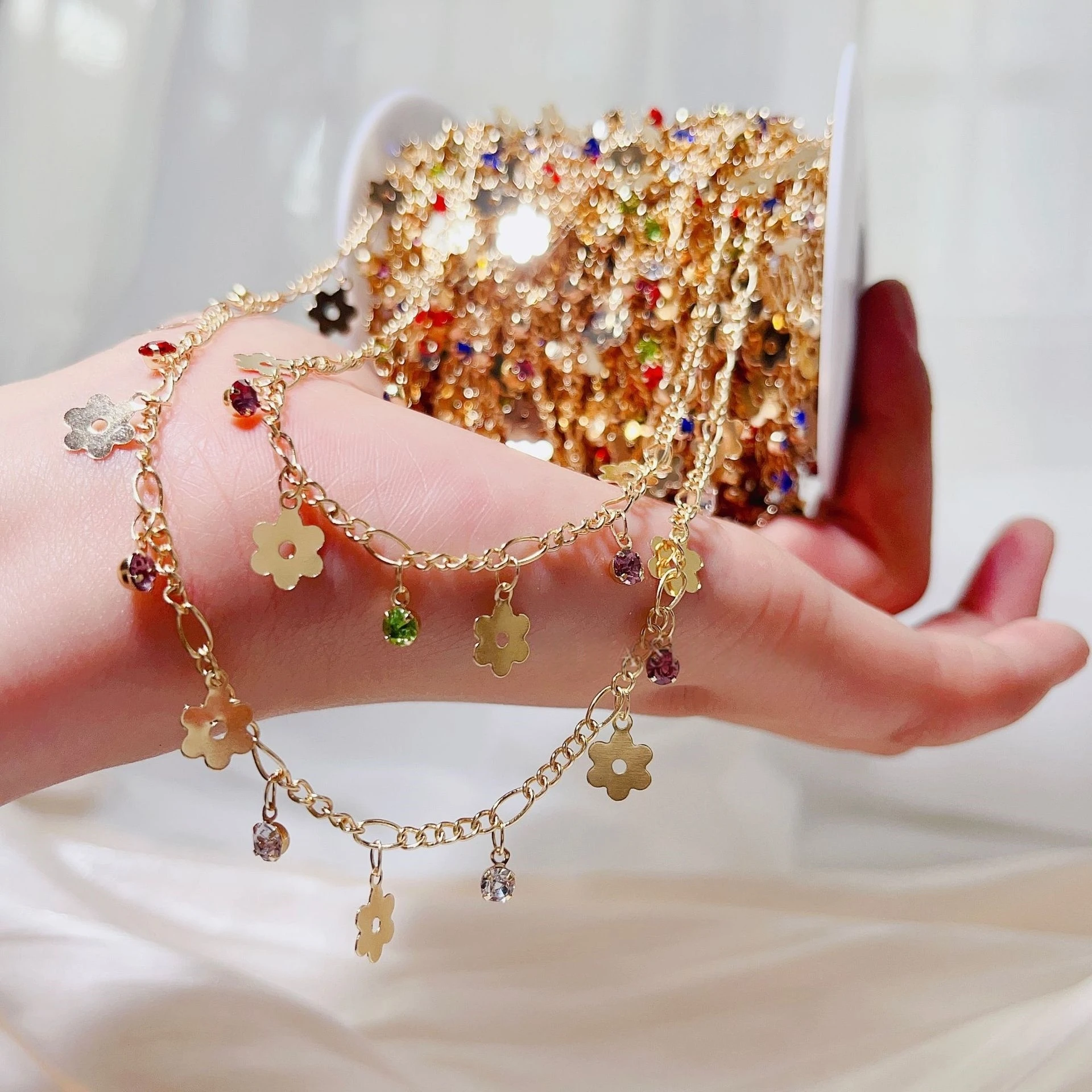 1Meter 2Meters Fresh Sytle Flower Glasses Beads Copper Chains DIY Jewelry Accessories Exotic Headwear Necklaces Home Decorative
1Meter 2Meters Fresh Sytle Flower Glasses Beads Copper Chains DIY Jewelry Accessories Exotic Headwear Necklaces Home Decorative