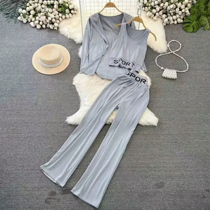 Fashion Suit Women's Spring and Summer New Loose Long Sleeved Cardigan Jacket 3-piece Set Vest Casual Sports Straight Leg Pants
Fashion Suit Women's Spring and Summer New Loose Long Sleeved Cardigan Jacket 3-piece Set Vest Casual Sports Straight Leg Pants