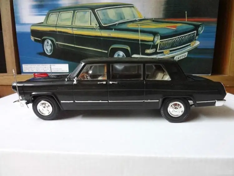 Assembly Model Kit Trumpeter 03802 1/24 Hongqi Red Flag CA770 Car of China
Assembly Model Kit Trumpeter 03802 1/24 Hongqi Red Flag CA770 Car of China