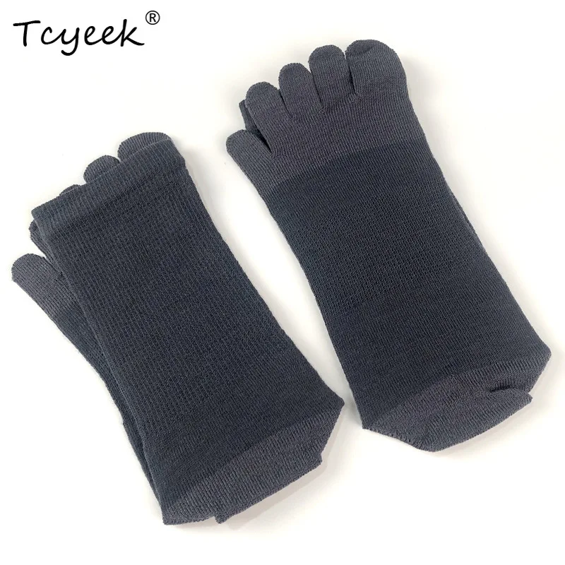 Tcyeek, 3PCS 25%Natural Silk 70% Wool Five Toe Socks, Men Comfortable Knit Warm Floor Crew Sock, 2025 Autumn Winter P48576QC
Tcyeek, 3PCS 25%Natural Silk 70% Wool Five Toe Socks, Men Comfortable Knit Warm Floor Crew Sock, 2025 Autumn Winter P48576QC