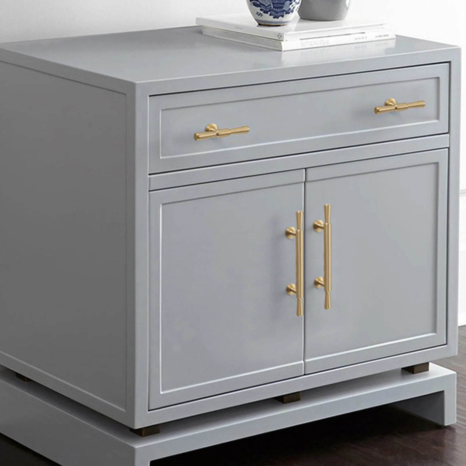 2Pcs Solid Brass Golden T Bar Pull Handles Classic Single Hole Drawer Wardrobe Cabinet Furniture Hardware Handles
2Pcs Solid Brass Golden T Bar Pull Handles Classic Single Hole Drawer Wardrobe Cabinet Furniture Hardware Handles