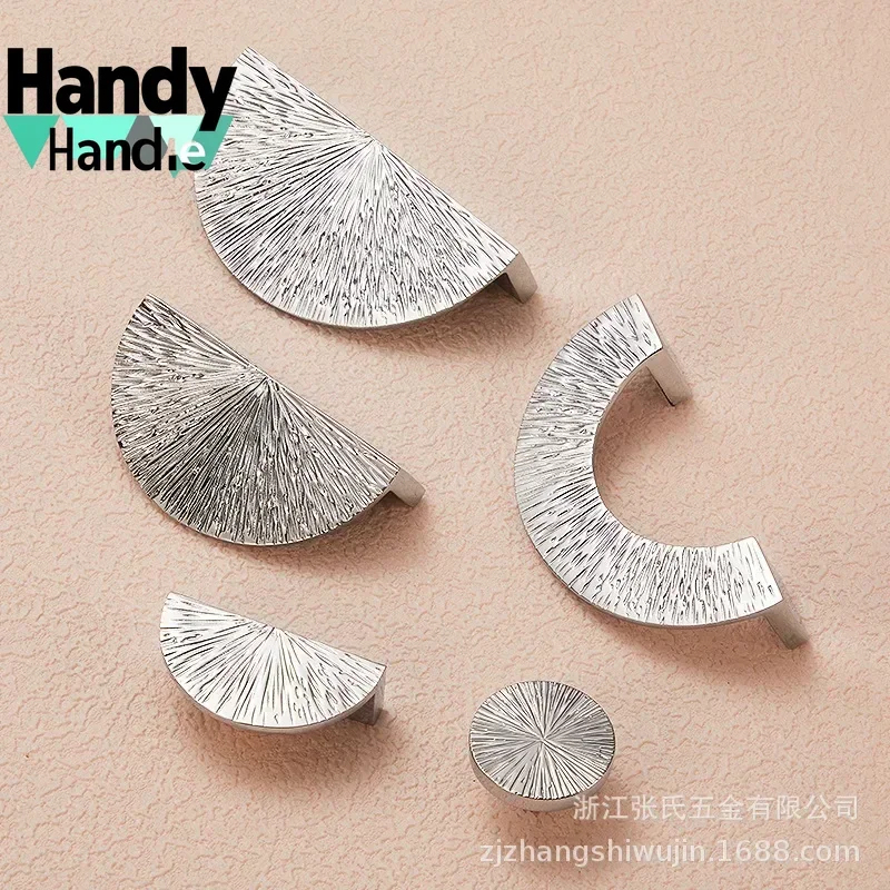 Brass Linear Hammer Semicircular Silver Handles Light Luxury Drawer Cabinet Knobs Door Wardrobe Handle Chrome Antique Handle
Brass Linear Hammer Semicircular Silver Handles Light Luxury Drawer Cabinet Knobs Door Wardrobe Handle Chrome Antique Handle