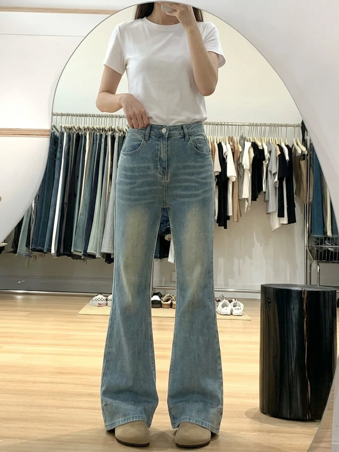 Retro Blue Bell Bottom Jeans Women's Summer plus Size High Waist Slimming for Pear Shaped Body Flared Pants Casual Commute Style
Retro Blue Bell Bottom Jeans Women's Summer plus Size High Waist Slimming for Pear Shaped Body Flared Pants Casual Commute Style