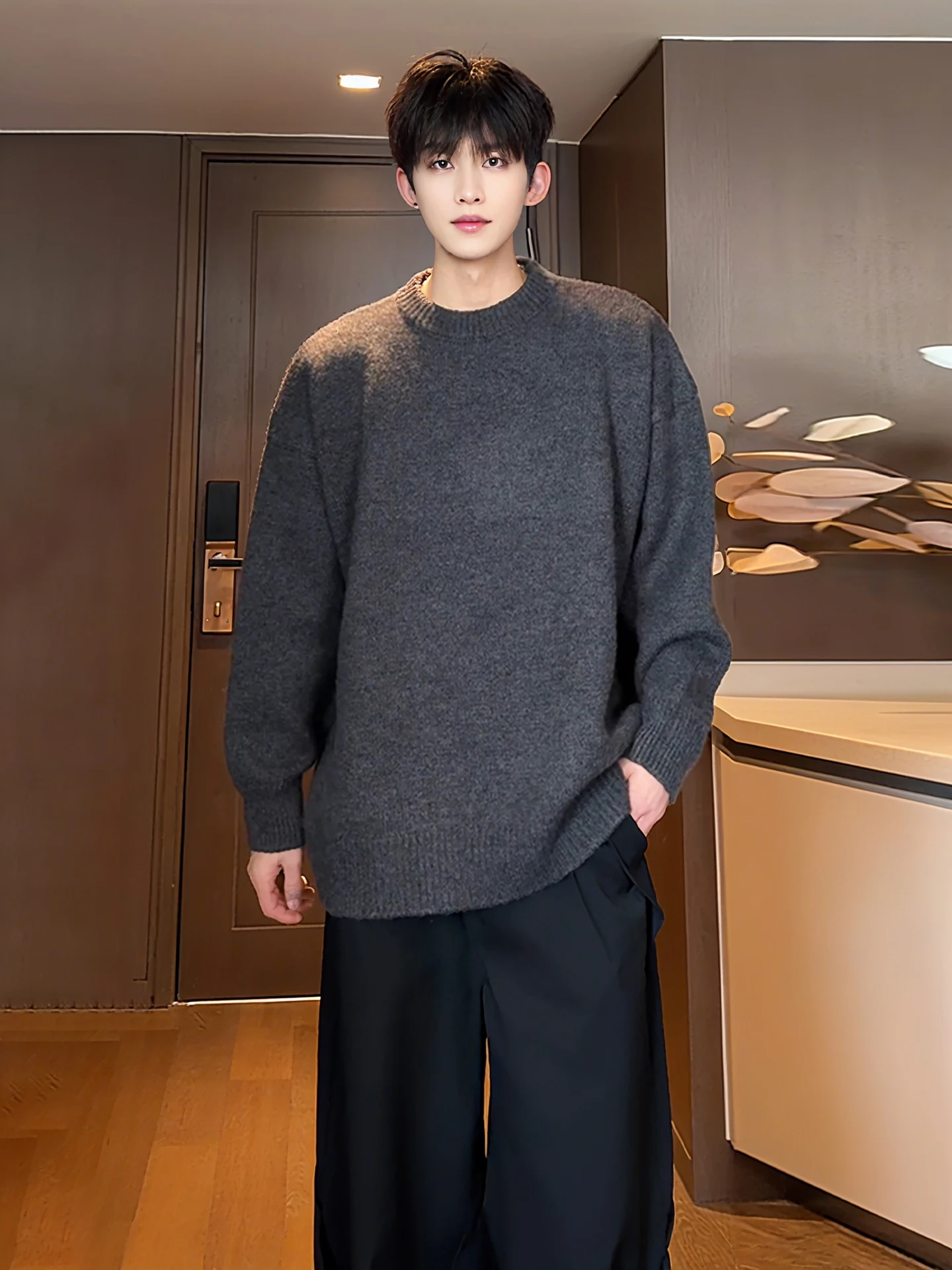 Deep Grey American Retro Men's Knitted Sweater Long Sleeve round Neck Base Layer Shirt Loose Fit Casual Winter Comfortable
Deep Grey American Retro Men's Knitted Sweater Long Sleeve round Neck Base Layer Shirt Loose Fit Casual Winter Comfortable