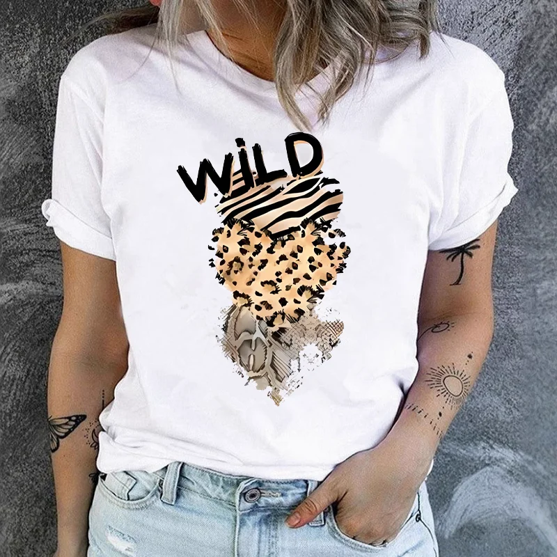 Women's Love Short-sleeved T-shirt Fashion Gesture Love Print Crew-neck Base Shirt Graphic Summer polyester fabric
Women's Love Short-sleeved T-shirt Fashion Gesture Love Print Crew-neck Base Shirt Graphic Summer polyester fabric