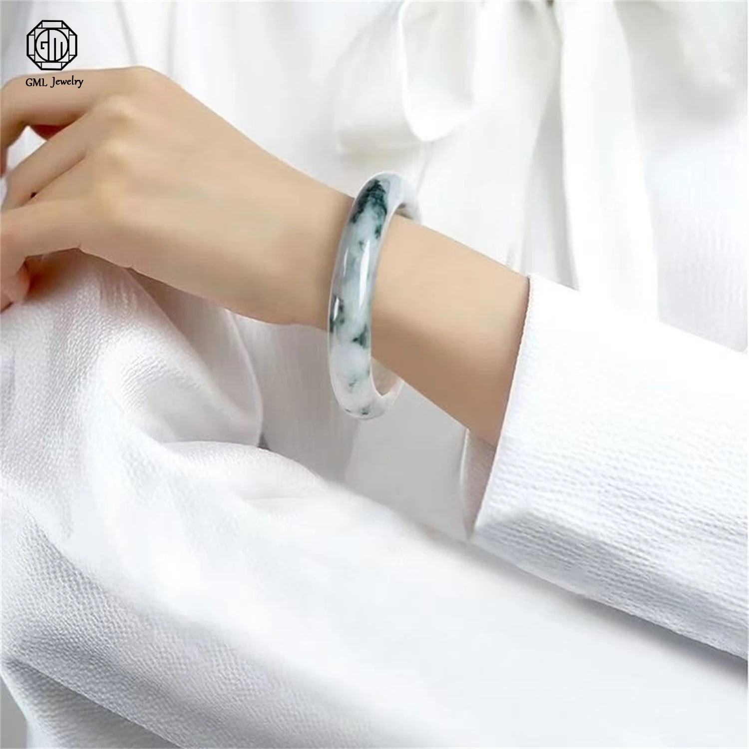 Natural Burma Grade A Jadeite Floating Flower Classic Round Peace Bangle Ice Translucent Women Gemstone Bracelet Jewelry Gift
Natural Burma Grade A Jadeite Floating Flower Classic Round Peace Bangle Ice Translucent Women Gemstone Bracelet Jewelry Gift