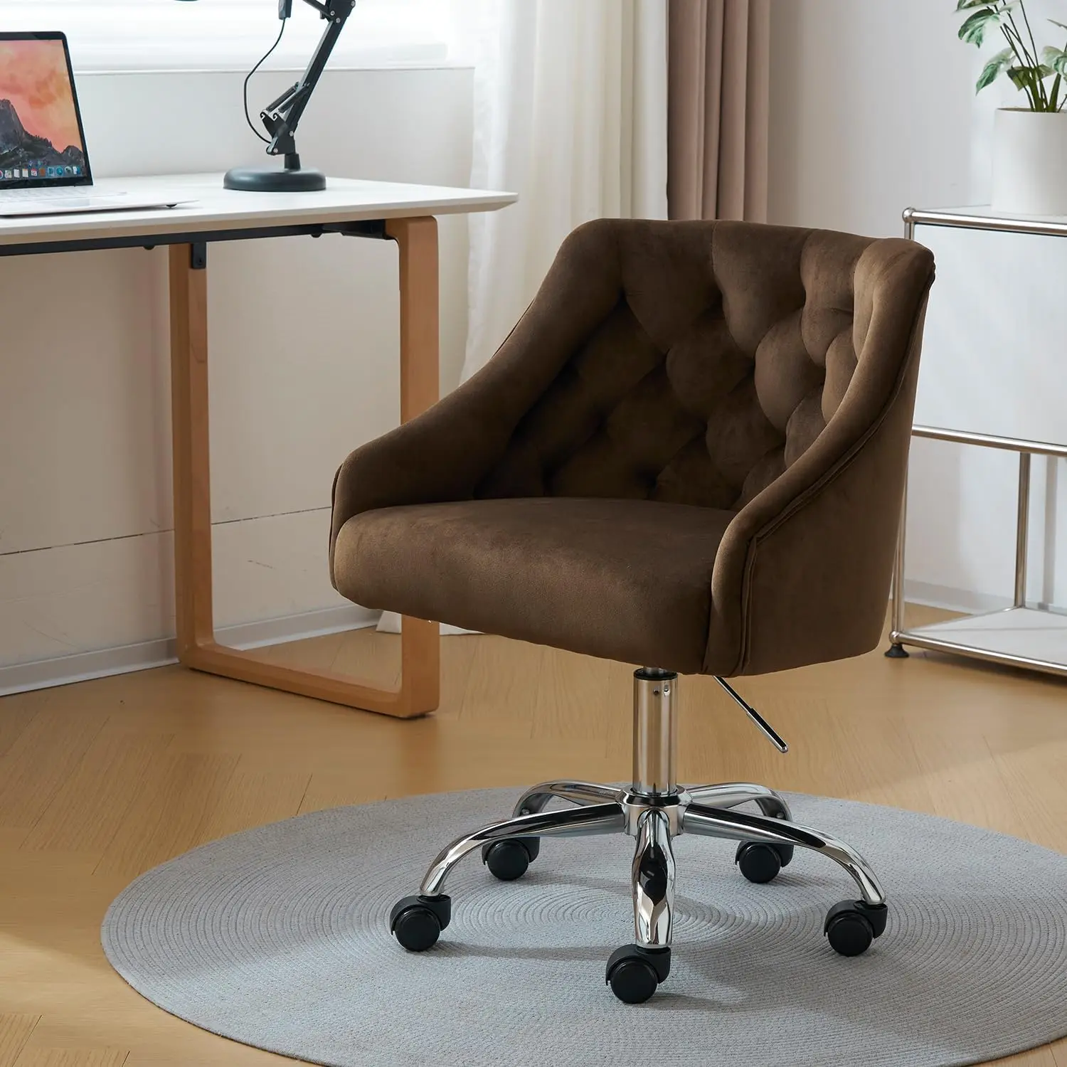 Velvet Fabric Swivel Task Chair For Home Office Comfortable Chair With Dirt-Proof (Brown)
Velvet Fabric Swivel Task Chair For Home Office Comfortable Chair With Dirt-Proof (Brown)