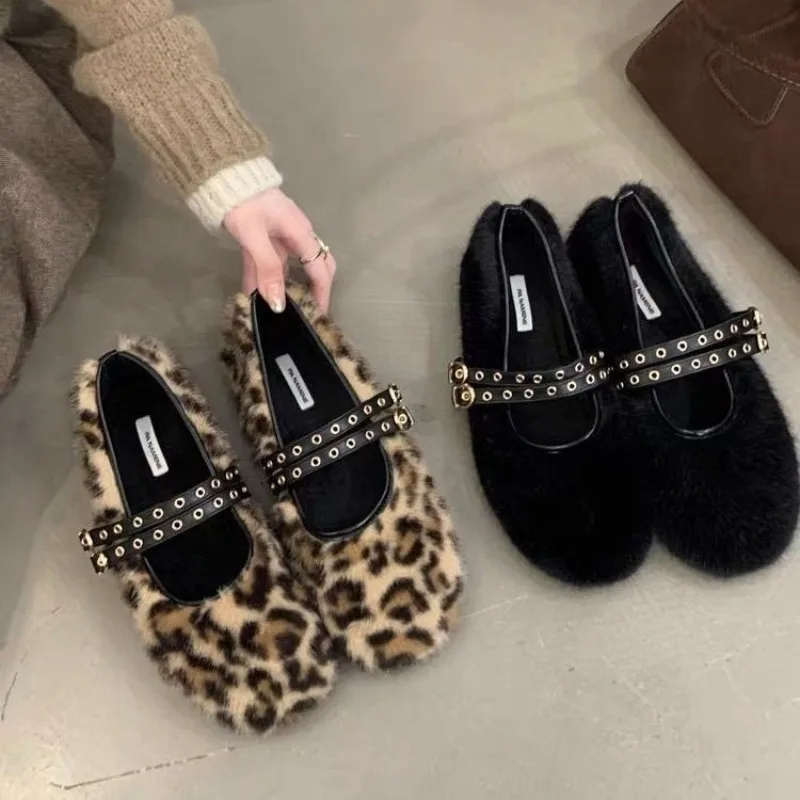 2025 New Women's Comfort Ballerinas Shoes Spring Women Mary Jane Shoes Fashion Square Toe Ladies Comfort Soft Sole Flats
2025 New Women's Comfort Ballerinas Shoes Spring Women Mary Jane Shoes Fashion Square Toe Ladies Comfort Soft Sole Flats