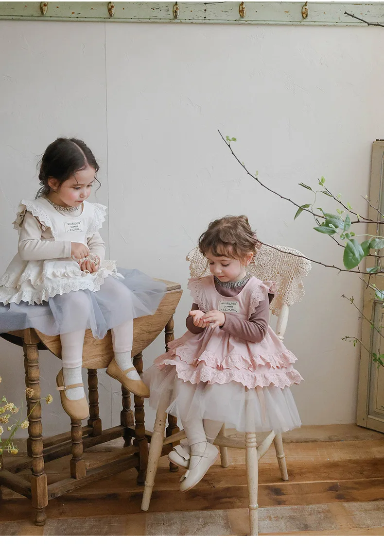 A Sweet Embroidered and Lace Sleeveless Versatile Vest Dress for Korean Girls in the Summer of 2025 Dress for Lolita Girls
A Sweet Embroidered and Lace Sleeveless Versatile Vest Dress for Korean Girls in the Summer of 2025 Dress for Lolita Girls