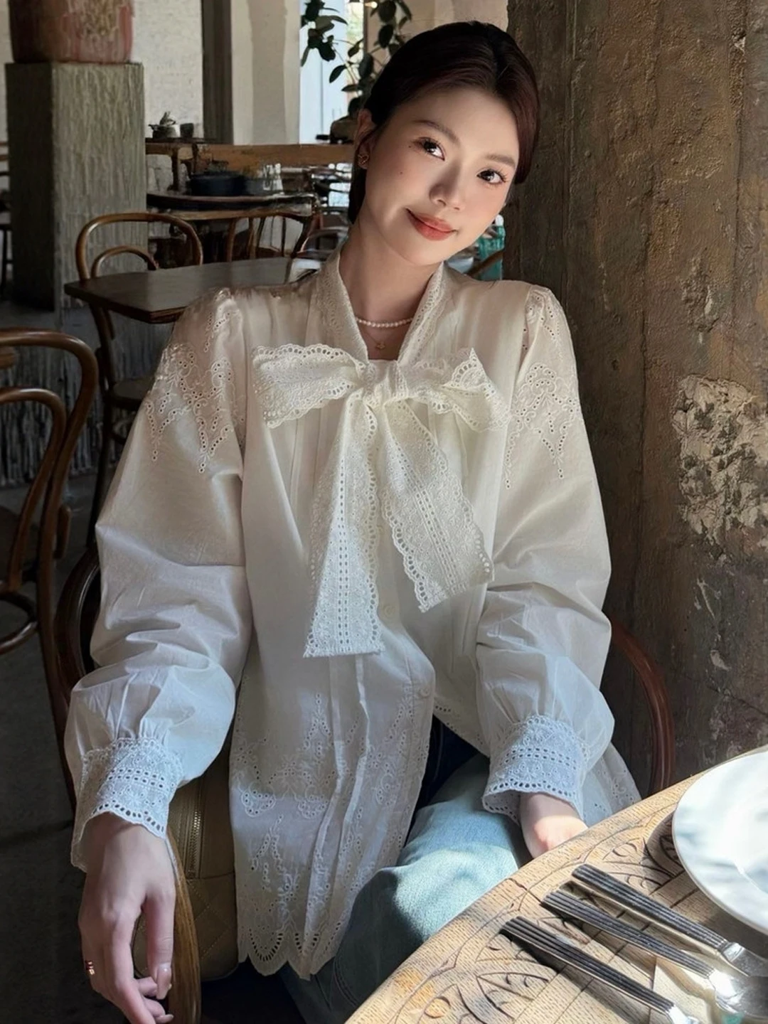 Heavy Embroidery Long Sve Lace Trim Belted Loose Slimming Women's irt Spring Faion Lazy Top Korean Sle Commute Wind
Heavy Embroidery Long Sve Lace Trim Belted Loose Slimming Women's irt Spring Faion Lazy Top Korean Sle Commute Wind