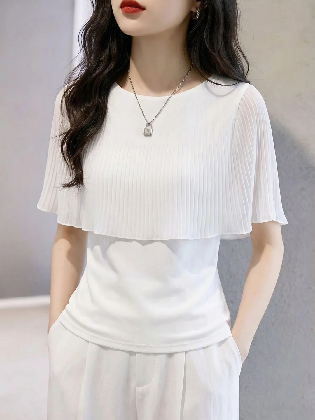 Summer Soft Comfortable Short Sleeve Women's T-shirt Korean Style Slimming Versatile Color Unique Design Sun Protection...
Summer Soft Comfortable Short Sleeve Women's T-shirt Korean Style Slimming Versatile Color Unique Design Sun Protection...
