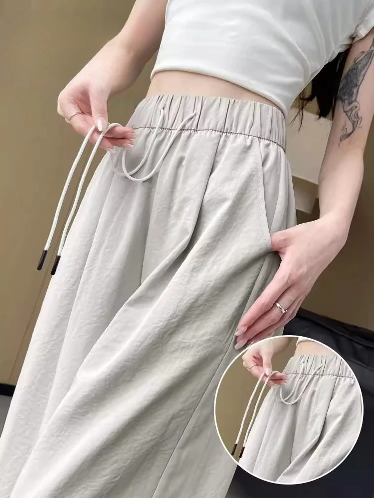 Summer Thin Quick-dry Wide Leg Pants Women Casual Loose Elastic Waist Solid Color Pants Women 2026 New Korean Style Black Pants
Summer Thin Quick-dry Wide Leg Pants Women Casual Loose Elastic Waist Solid Color Pants Women 2026 New Korean Style Black Pants