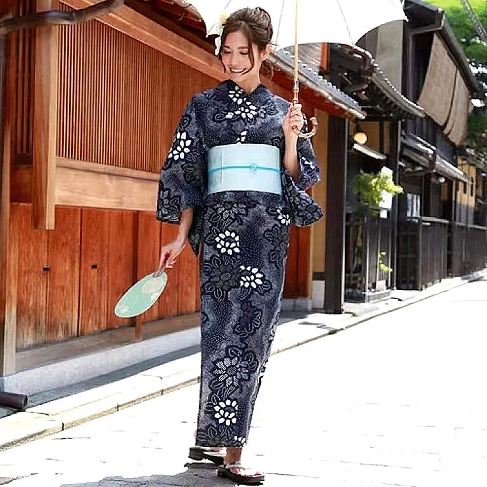Japanese Kimono Yukata Women's Traditional Style High-end Cotton and Linen Texture Single Cloth
Japanese Kimono Yukata Women's Traditional Style High-end Cotton and Linen Texture Single Cloth