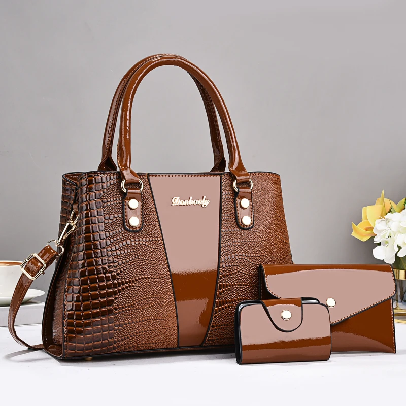 Luxury Designer Simple Coin Purses and Mobile Phone Bags for Women High Quality 3Piece Set Ladies Shoulder Bags
Luxury Designer Simple Coin Purses and Mobile Phone Bags for Women High Quality 3Piece Set Ladies Shoulder Bags
