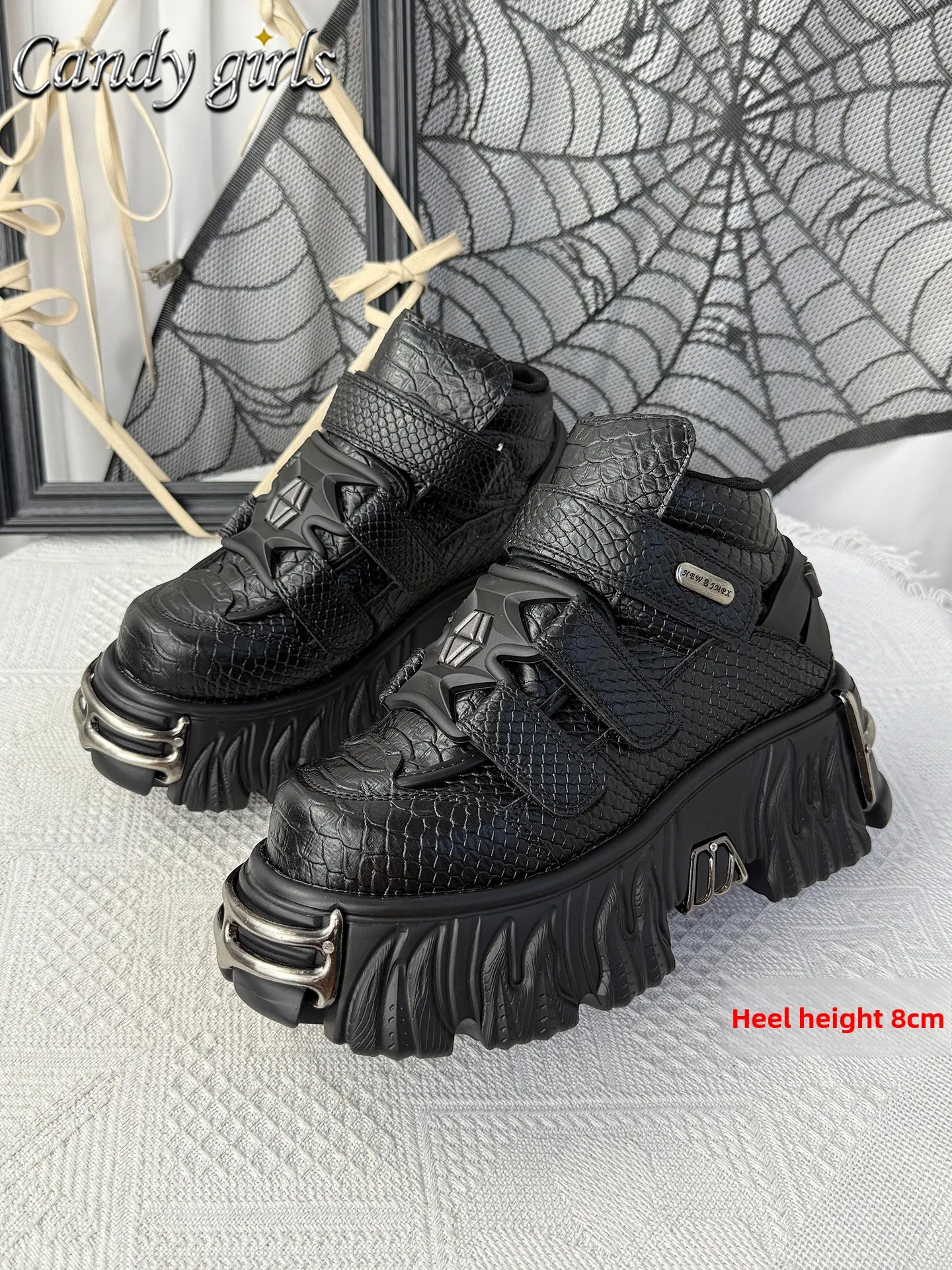 Trendy Thi Bot Single oes ex Metal Retro Punk Sle Street Photoaphy Heightening Platform oes for Young Women
Trendy Thi Bot Single oes ex Metal Retro Punk Sle Street Photoaphy Heightening Platform oes for Young Women