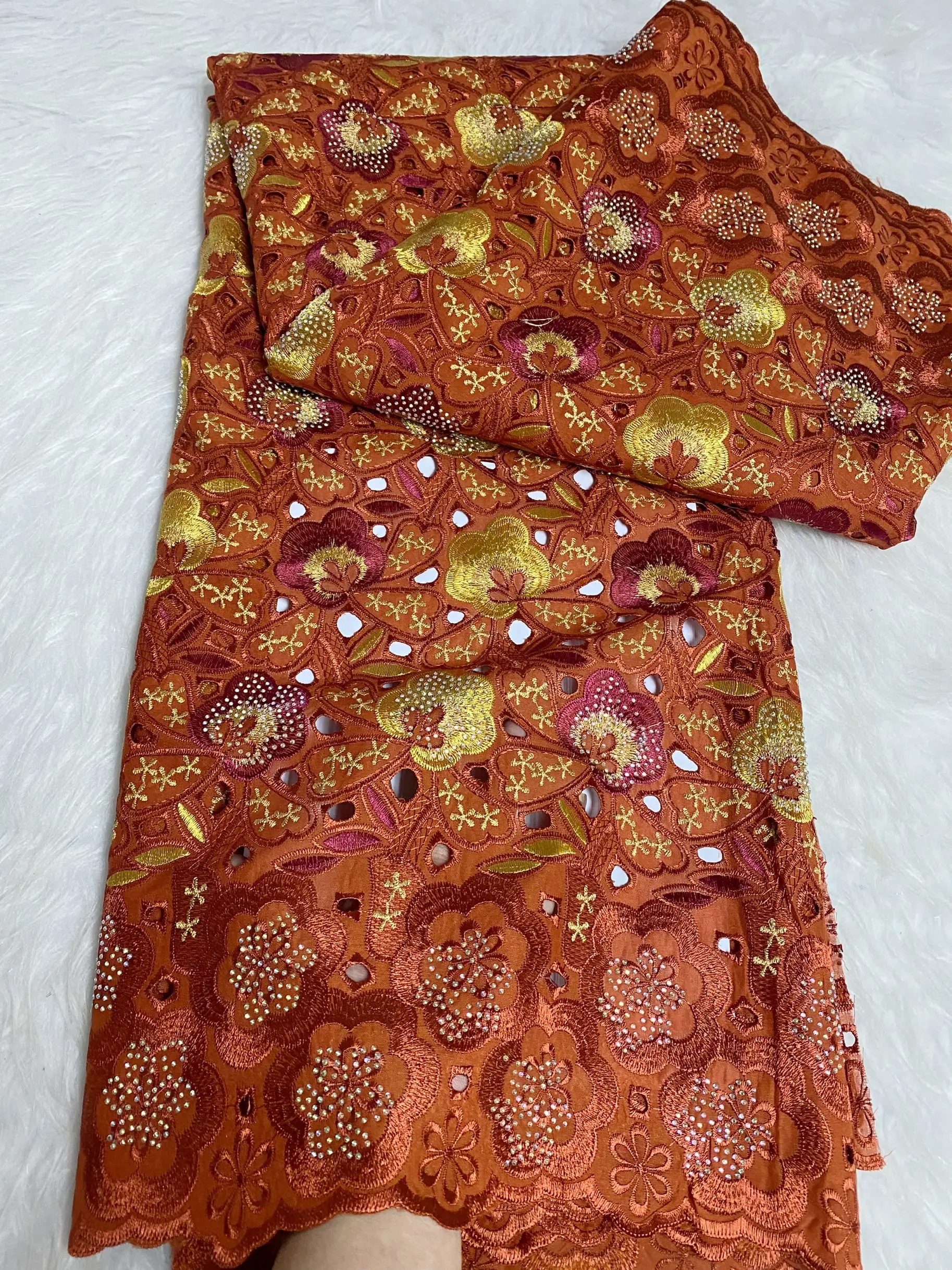 2025 African Nigerian Tulle Lace Fabric for Dress Sewing High Quality Damask Cotton Pure Embroidery Wedding Party JH0063 5Yard
2025 African Nigerian Tulle Lace Fabric for Dress Sewing High Quality Damask Cotton Pure Embroidery Wedding Party JH0063 5Yard