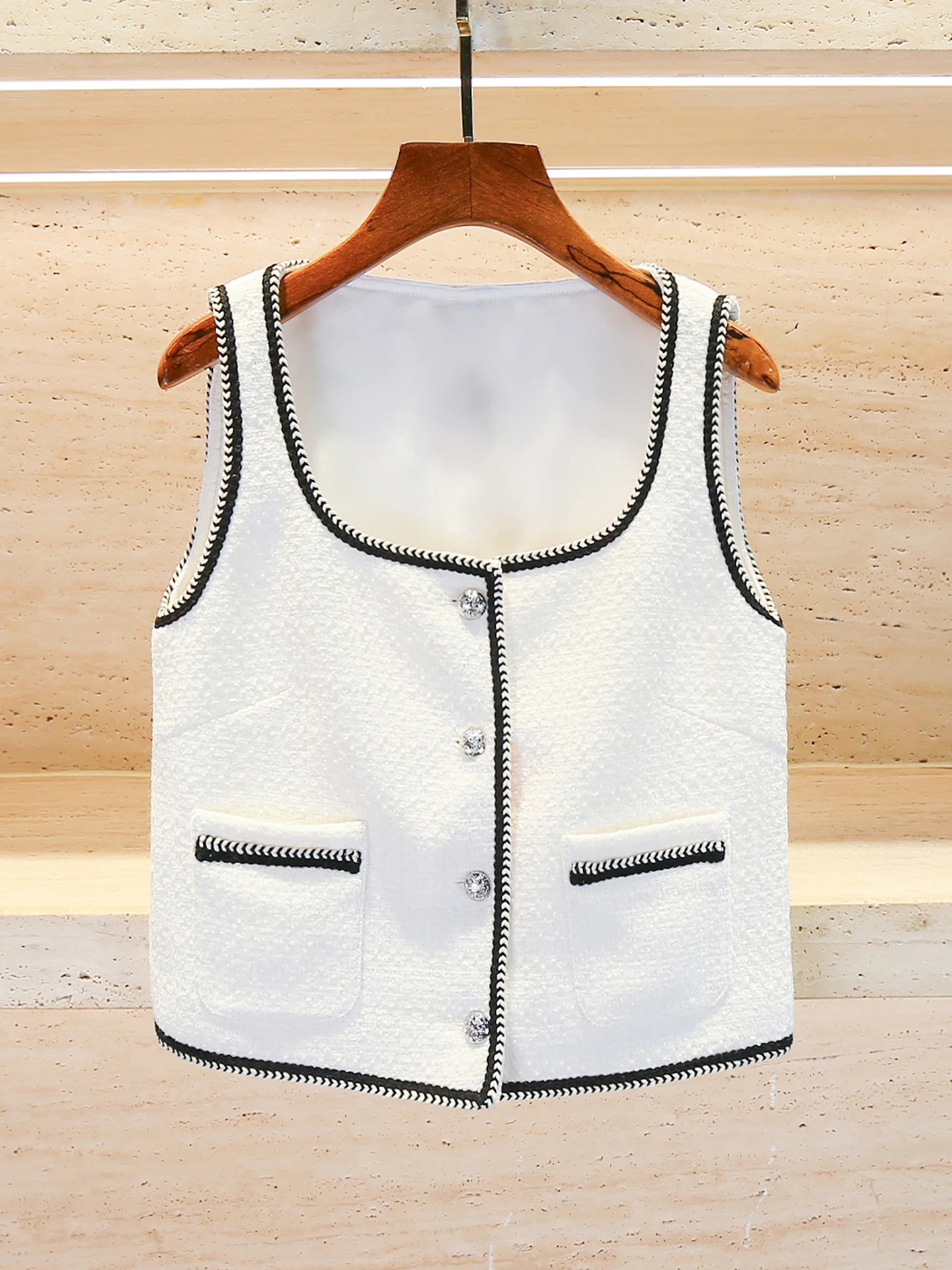White ss ain Vest Top Square Collar Small Fraance Sle Women's High-End Summer Faion Commute Polyester Fiber
White ss ain Vest Top Square Collar Small Fraance Sle Women's High-End Summer Faion Commute Polyester Fiber