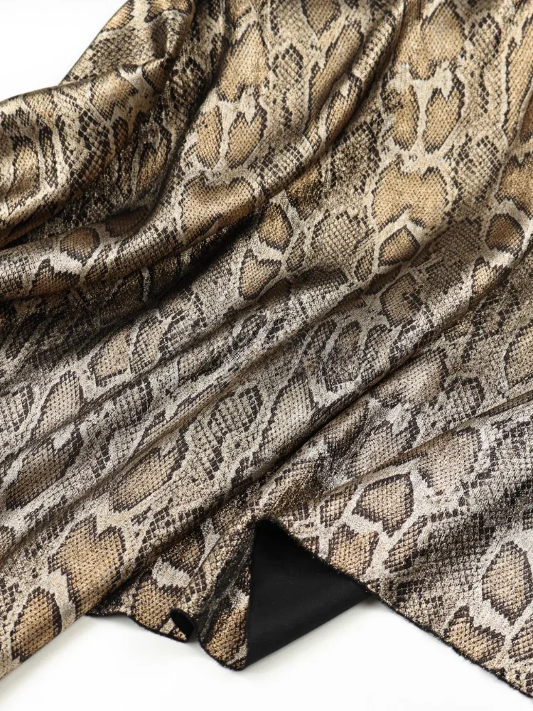 Snake Skin Pattern Hot Stamping Synthetic Fabric for Spring Summer Shirts Dresse Formal Attire Drape Cloth Diy Sewing Material
Snake Skin Pattern Hot Stamping Synthetic Fabric for Spring Summer Shirts Dresse Formal Attire Drape Cloth Diy Sewing Material