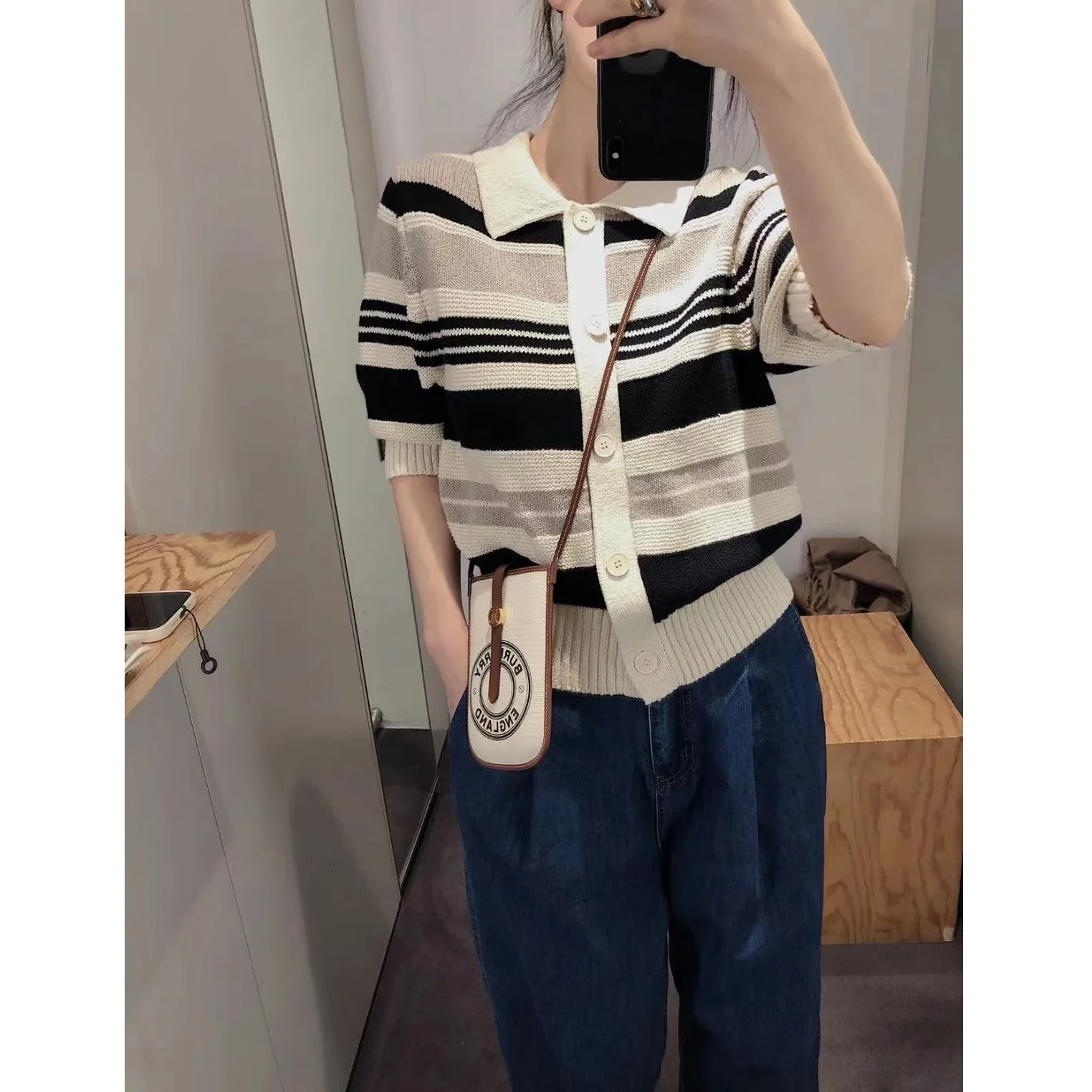 Women's casual loose striped knitted cardigan lapel mid-sleeved autumn new product 16a
Women's casual loose striped knitted cardigan lapel mid-sleeved autumn new product 16a