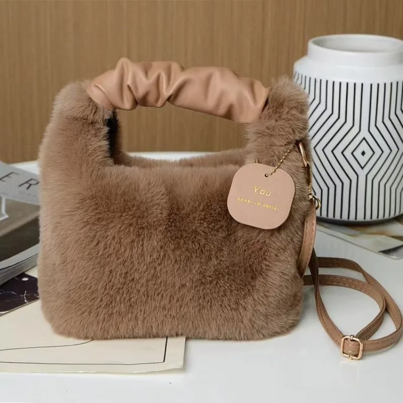 Popular Women's Handbag Crossbody Bag Premium Leather Shoulder Style Designer Made For Chic Ladies
Popular Women's Handbag Crossbody Bag Premium Leather Shoulder Style Designer Made For Chic Ladies