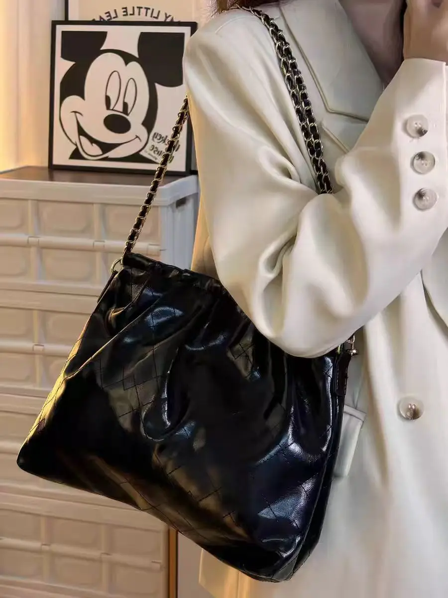 Faionable Chain Crossbody Bag Small Square Design Commuter Large Capaci Tote Bag Single oulder Bag Diamond id Pattern
Faionable Chain Crossbody Bag Small Square Design Commuter Large Capaci Tote Bag Single oulder Bag Diamond id Pattern