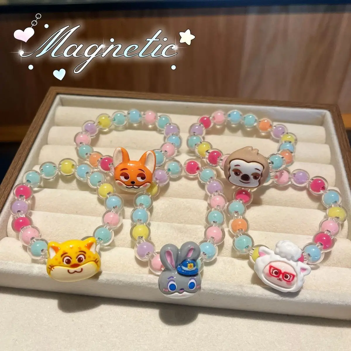 Zootopia jelly-colored beaded cute student couple jewelry bracelet collection gift for Christmas
Zootopia jelly-colored beaded cute student couple jewelry bracelet collection gift for Christmas